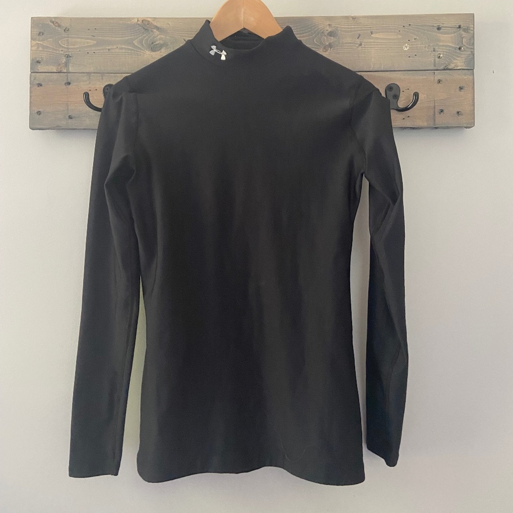 Women's Under Armour Compression shirt, Black colour, Size Medium
